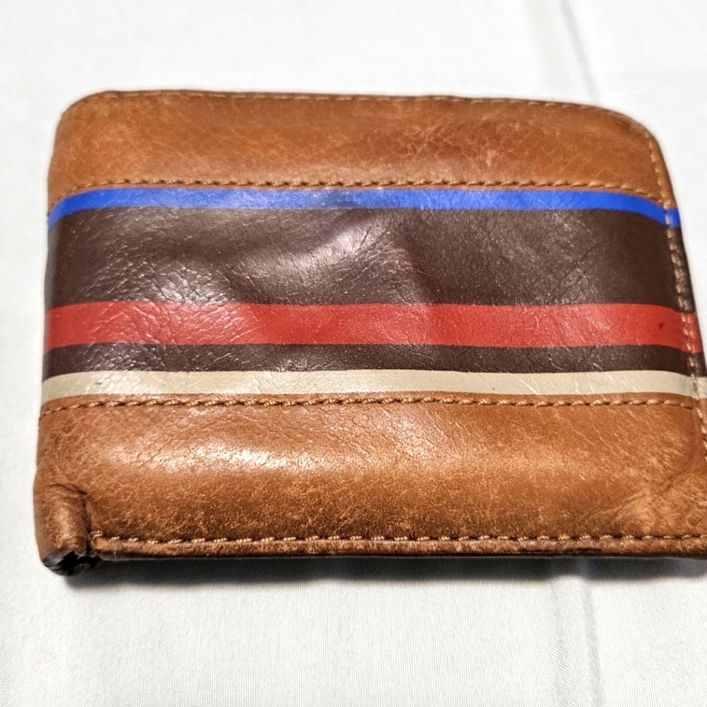 Fossil wallet